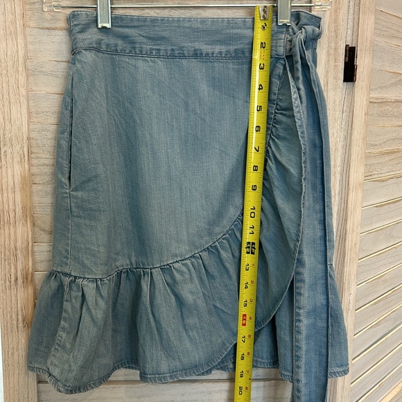 NWOT GAP Mini Wrap Skirt w/Pockets, Medium Indigo, Tencel & Cotton, size XS. - Picture 13 of 13